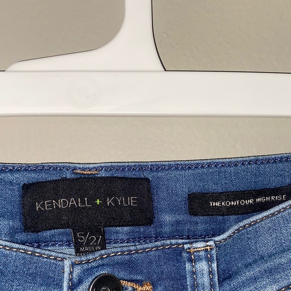 Kendall & Kylie Classic Blue Cropped Jeans - Picture 2 of 3